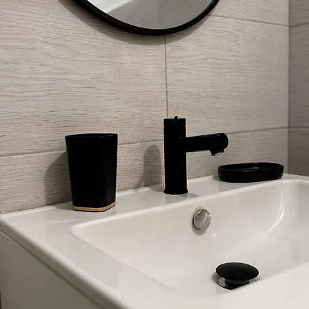 Petit Appt Cosy Et Moderne * Perpignan